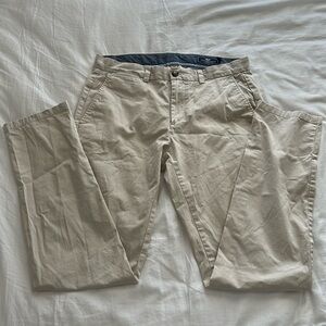 Vineyard Vines Khakis